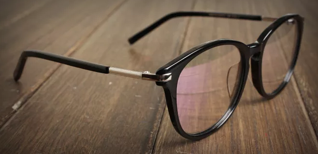 近视眼选择大框眼镜好吗 近视眼选择什么眼镜比较好 近视眼选择大框眼镜好吗 近视眼选择什么眼镜比较好