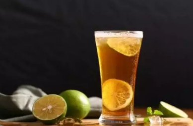 经常喝柠檬水有什么好处 柠檬水要怎么喝对身体好