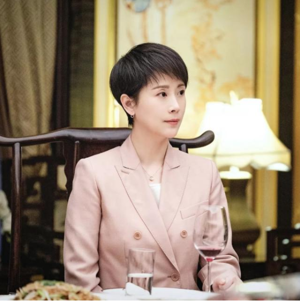 小欢喜剧中人物角色穿搭分析 小欢喜三位女主穿搭教科书盘点