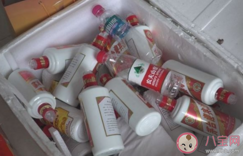 喝到假酒会怎么样  喝假酒的危害是什么