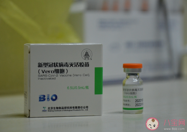 打新冠疫苗前吃饭喝水能避免不良反应吗 关于接种新冠疫苗的几大谣言真相