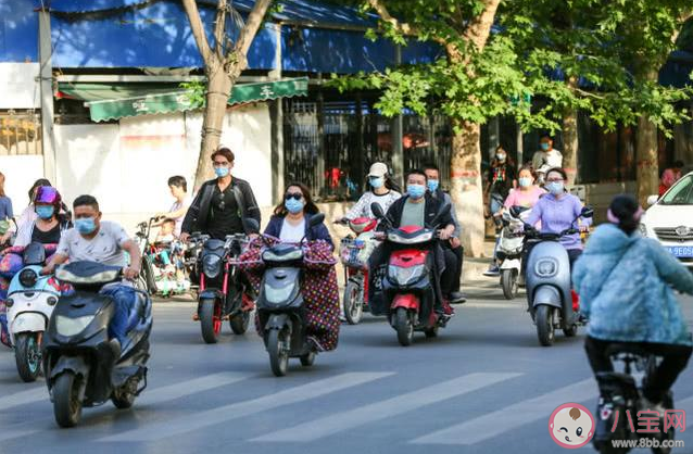 6月1日起骑电动车必须戴头盔是真的吗 骑电动车不戴头盔会罚款吗