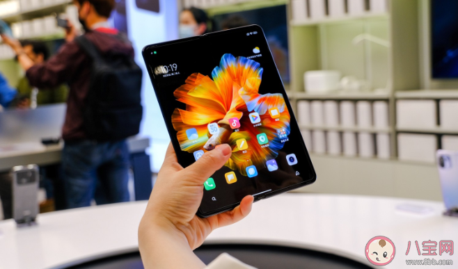 MIX FOLD小米折叠屏多少钱 MIX FOLD小米折叠屏有哪些亮点