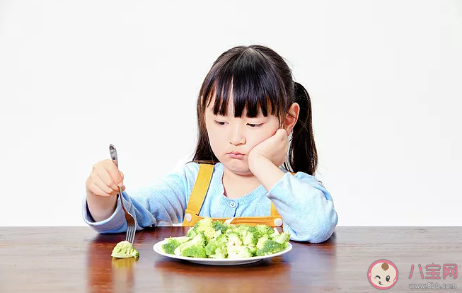 孩子挑食强迫吃饭好吗 孩子挑食不肯吃饭怎么解决