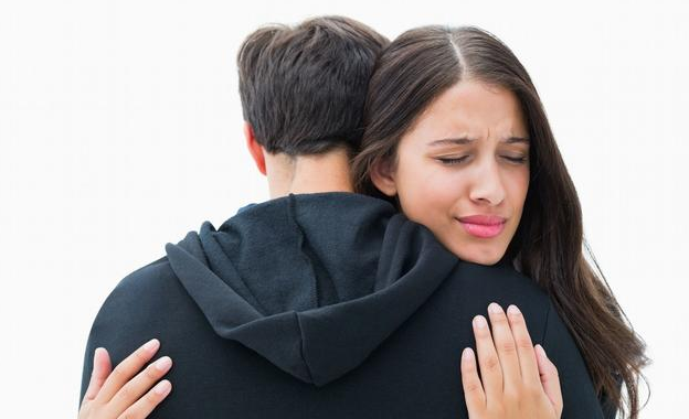 男人忘不掉前任的三大表现 男朋友一直忘不掉前任怎么办