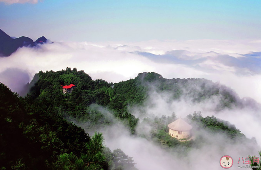 横看成岭侧成峰和一览众山小哪句诗是描写的庐山风景 5月4日答案最新