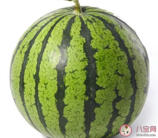 西瓜怎么挑才知道是甜的  西瓜为什么有的甜有的不甜