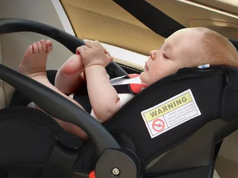宝宝安全座椅什么时候用 宝宝安全座椅有必要买吗