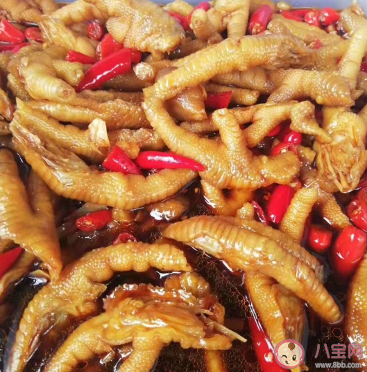 一个晚上都在做梦说说 一个晚上都在做梦朋友圈句子