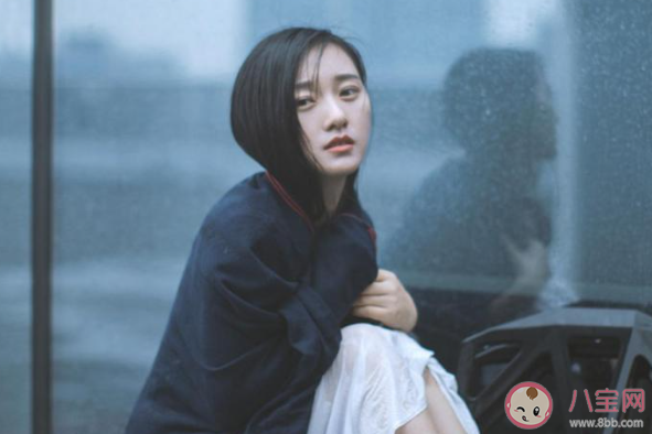 下雨天没带伞的心情经典句子 下雨天没带伞的说说朋友圈