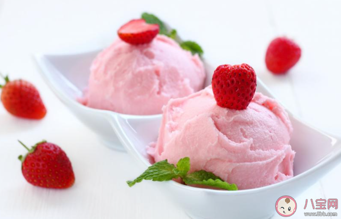 夏天超想吃冰淇淋的朋友圈文案短句 夏天来了想吃冰淇淋的文案大全 夏天超想吃冰淇淋的朋友圈文案短句 夏天来了想吃冰淇淋的文案大全