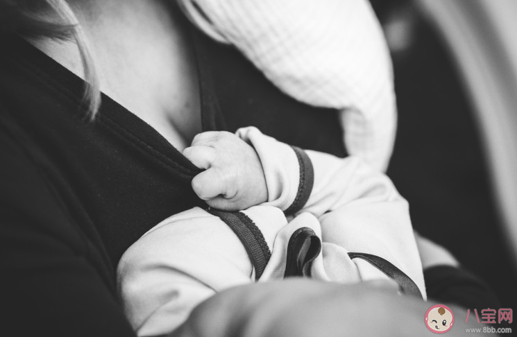 母乳质量差对宝宝有什么影响 怎么看母乳质量好不好
