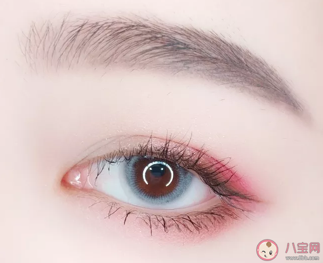 戴美瞳多久要取下来 美瞳戴久了会怎么样