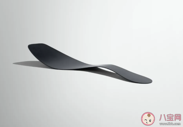 碳板跑鞋是什么意思 碳板跑鞋适合新手吗