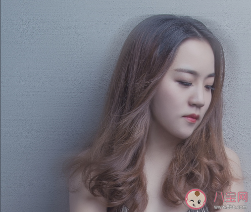 抖音为什么一定要为结婚结婚呢是什么歌 《为什么一定要听话呢》完整歌词分享