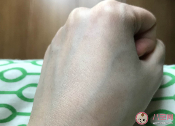 马应龙瞳话眼霜好用吗 马应龙瞳话眼霜使用感受