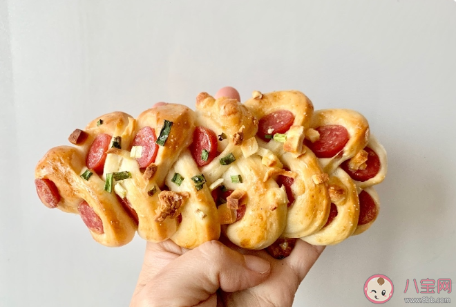 第一次学做面包说说句子 关于做面包的说说朋友圈 第一次学做面包说说句子 关于做面包的说说朋友圈