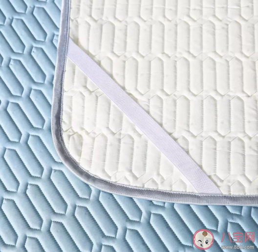 新买的乳胶凉席需要清洗吗 乳胶凉席脏了怎么清洗