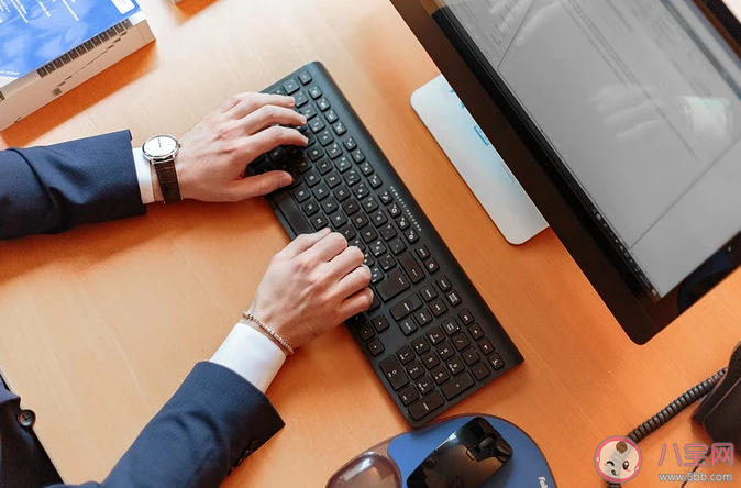 电脑屏幕调成绿色能护眼吗 怎么使用电脑对眼睛伤害小 电脑屏幕调成绿色能护眼吗 怎么使用电脑对眼睛伤害小