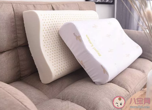 乳胶枕有异味正常吗 乳胶枕头有味道怎么散