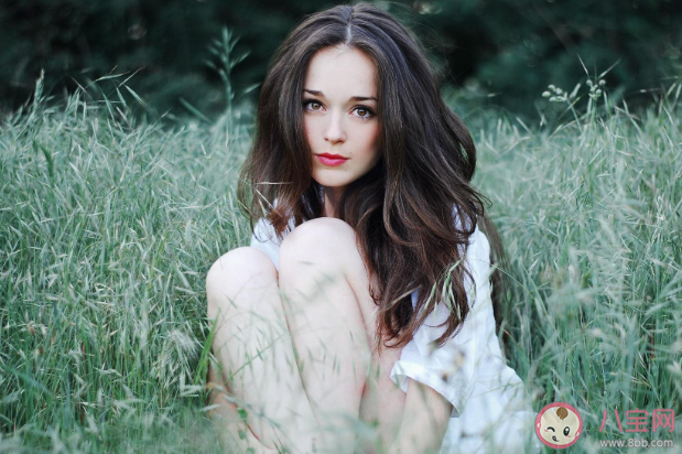 优卑女是什么意思 为什么优秀的女人总会感到自卑 优卑女是什么意思 为什么优秀的女人总会感到自卑