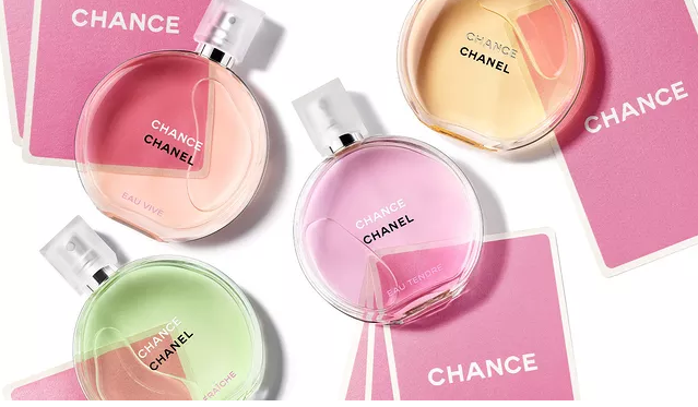 香水可以带上飞机吗 哪些化妆品可以带上飞机 香水可以带上飞机吗 哪些化妆品可以带上飞机