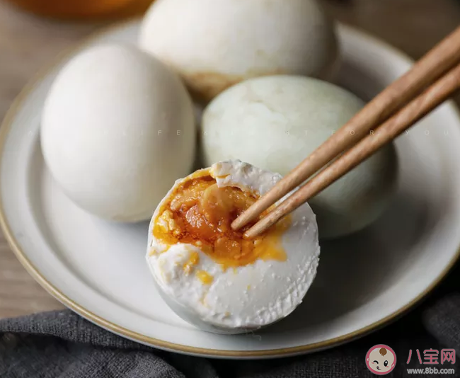 端午节能给宝宝吃咸鸭蛋吗 宝宝多大能吃咸鸭蛋
