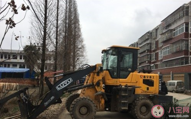 到处都封路了出不去的感慨说说 家里封路了不能出去的心情文案 到处都封路了出不去的感慨说说 家里封路了不能出去的心情文案