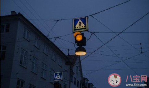 生活中突然崩溃的经历有哪些 生活中突然崩溃的瞬间