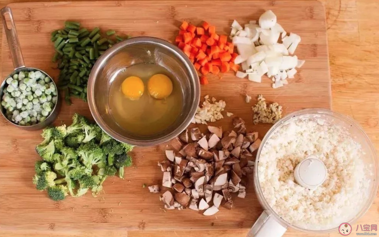 蛋炒饭是先放蛋还是先放饭 蛋炒怎么做就可以去腥味