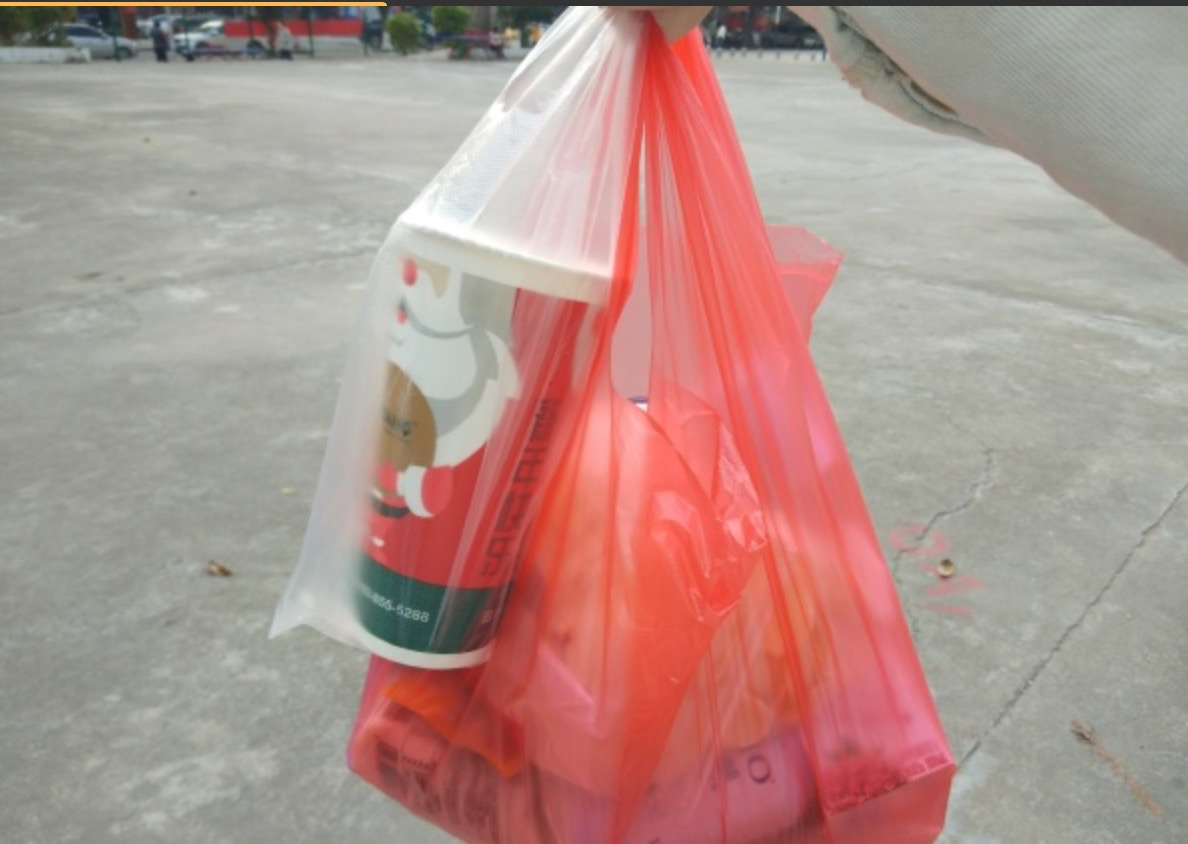 终于喝到奶茶心情说说 终于喝到奶茶发朋友圈句子。