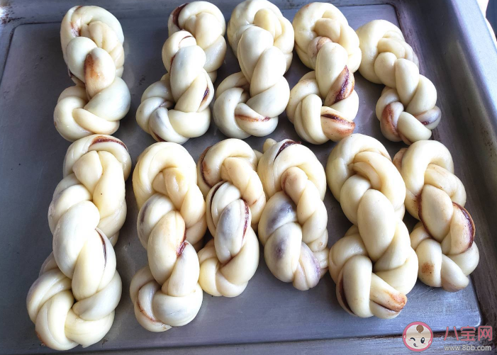 自己做的麻花说说句子 自己炸麻花说说朋友圈