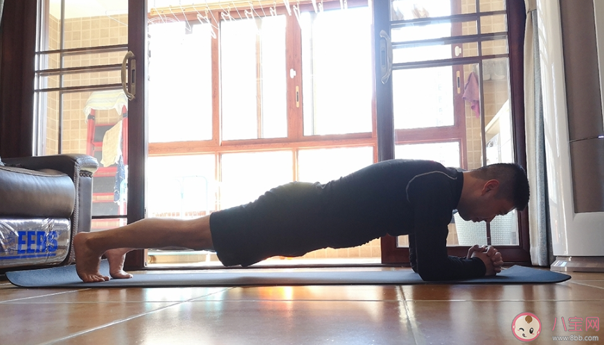 非常时期在家锻炼说说 在家进行锻炼说说朋友圈