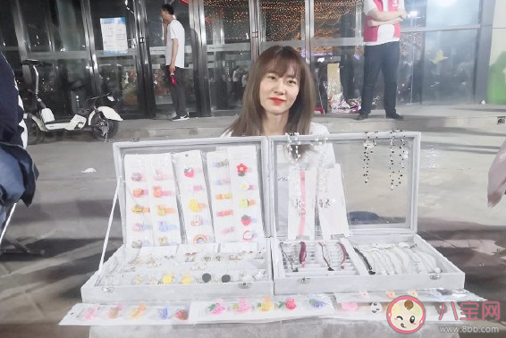 第一次摆地摊怎么发说说好 第一次摆地摊感悟