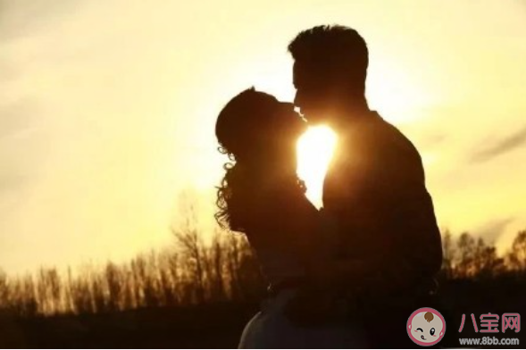 报答型恋爱是什么意思 报答型恋爱你有过吗