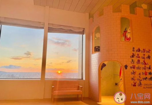 周杰伦为女儿建的粉红色城堡什么样 周杰伦为什么爱粉红色