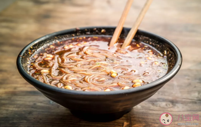 酸辣粉怎么做好吃 酸辣粉调料配方分享