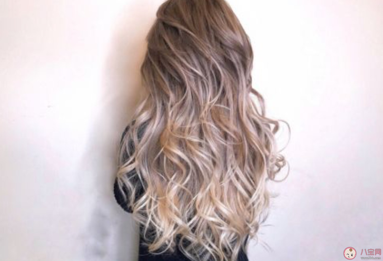 新手怎么调染发剂 染发剂怎么用 新手怎么调染发剂 染发剂怎么用