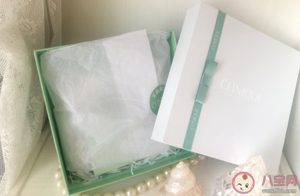 倩碧维C安瓶精华液效果好不好 倩碧维C安瓶精华液七天使用对比