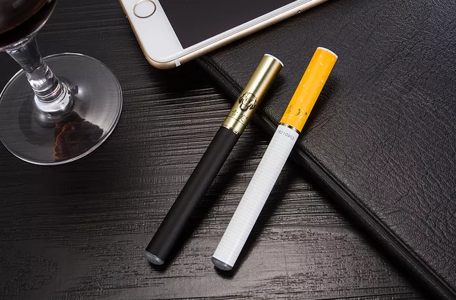 电子烟和传统香烟有什么不同 电子烟和香烟哪个危害大