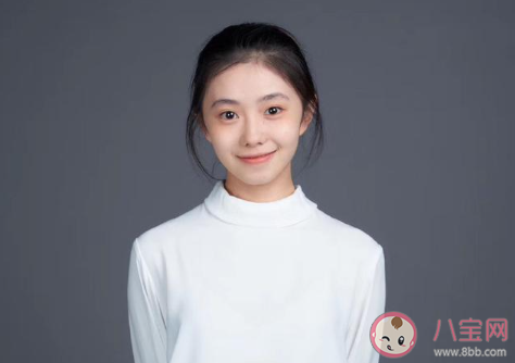 易烊千玺《送你一朵小花》有感情戏吗 《送你一朵小花》剧情讲的是什么