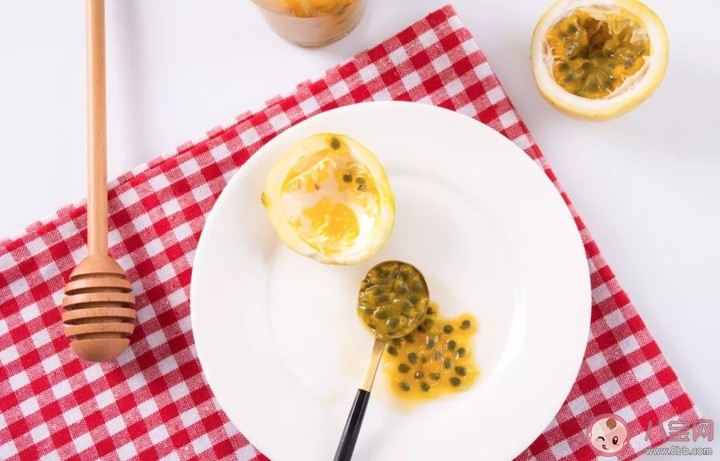 百香果可以用热水泡吗 百香果泡水要注意什么