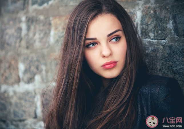 优卑女是什么意思 为什么优秀的女人总会感到自卑 优卑女是什么意思 为什么优秀的女人总会感到自卑