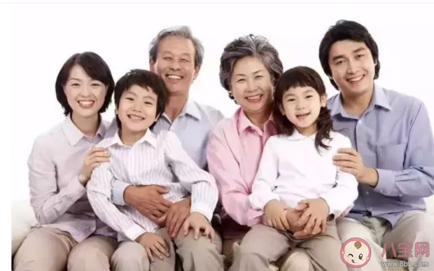 老人和子女要分开住吗 老人和子女住要注意什么 老人和子女要分开住吗 老人和子女住要注意什么