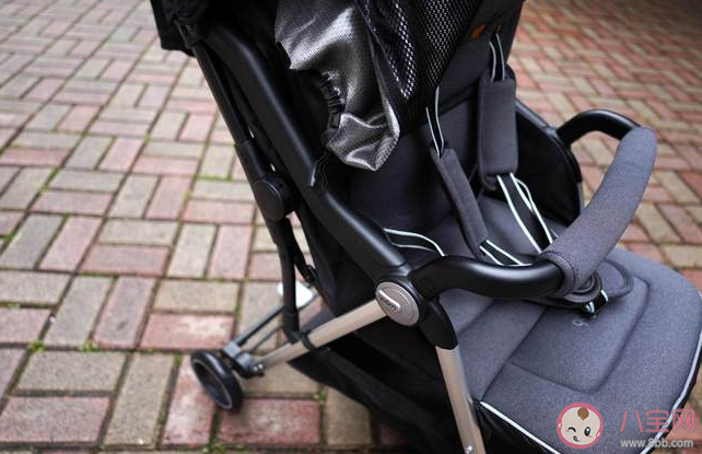 qborn百灵便携折叠婴儿推车适合多大的宝宝 qborn百灵童车适合出行吗