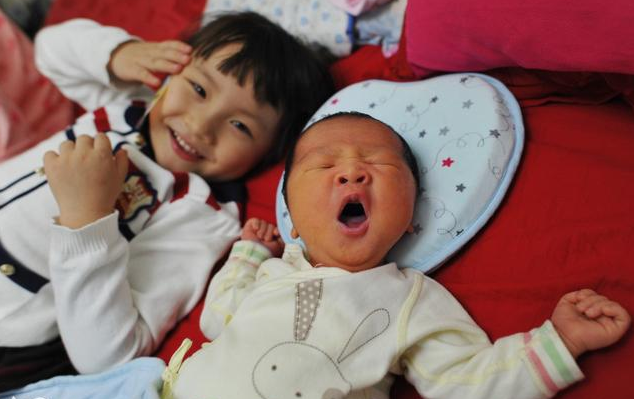 高龄女性生二胎会面临哪些风险 女性生二胎的极限年龄是多少