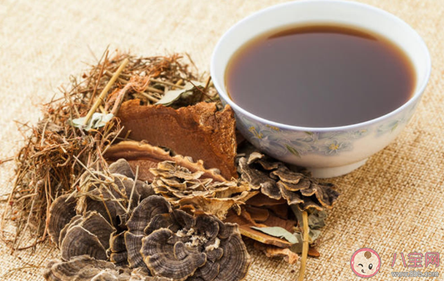 红参泡水喝有什么功效 红参泡水喝要注意什么