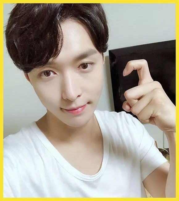 显微镜女孩是什么意思  显微镜女孩是什么梗