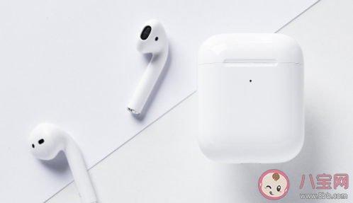 airpods和普通蓝牙耳机有什么区别 airpods值1000多吗