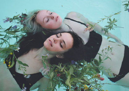 女生为什么喜欢劝闺蜜分手 喜欢劝闺蜜分手的原因